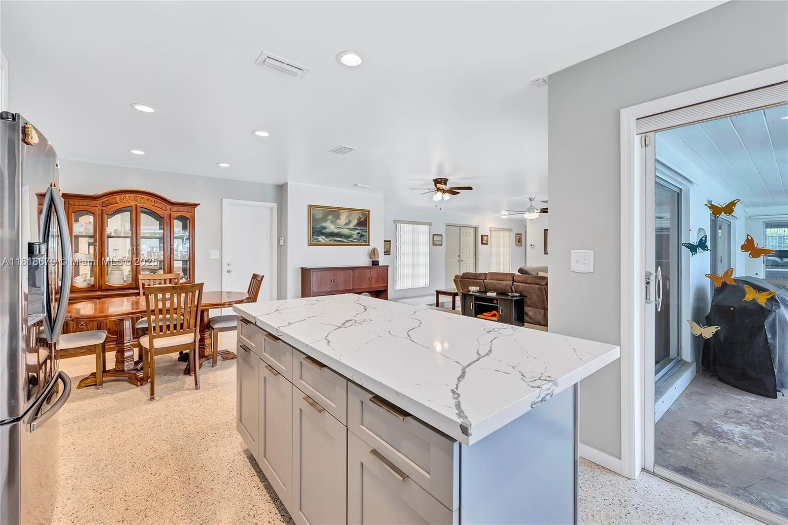 MIAMI LAKES SEC 4 - Residential