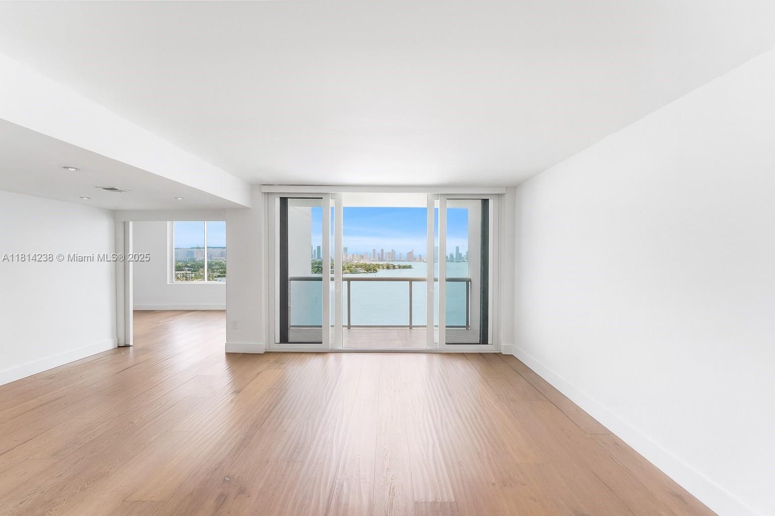 1900 Sunset Harbour Dr 1814