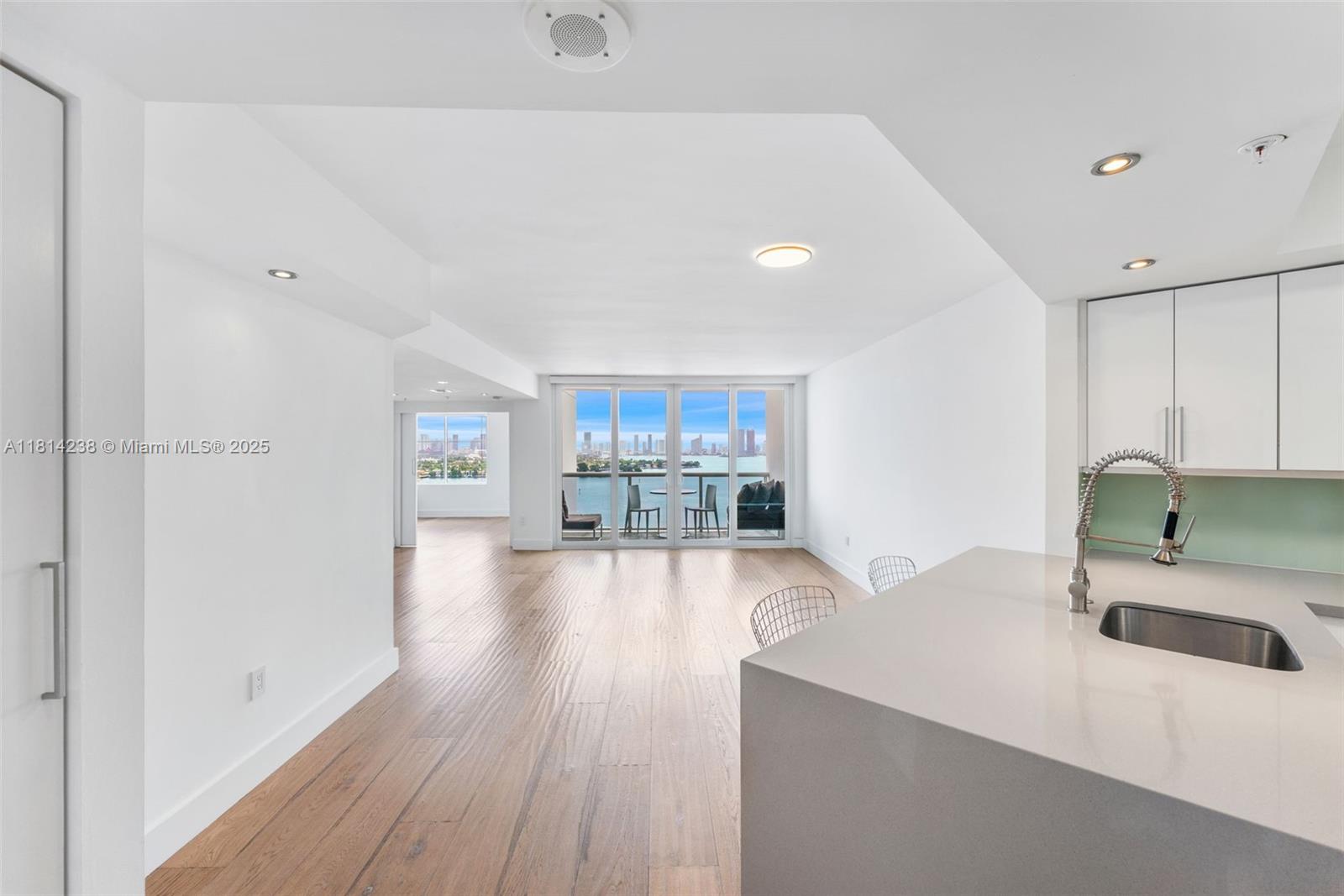 1900 Sunset Harbour Dr 1814, Miami Beach, Miami-Dade County, Florida - 2 Bedrooms  
2 Bathrooms - 