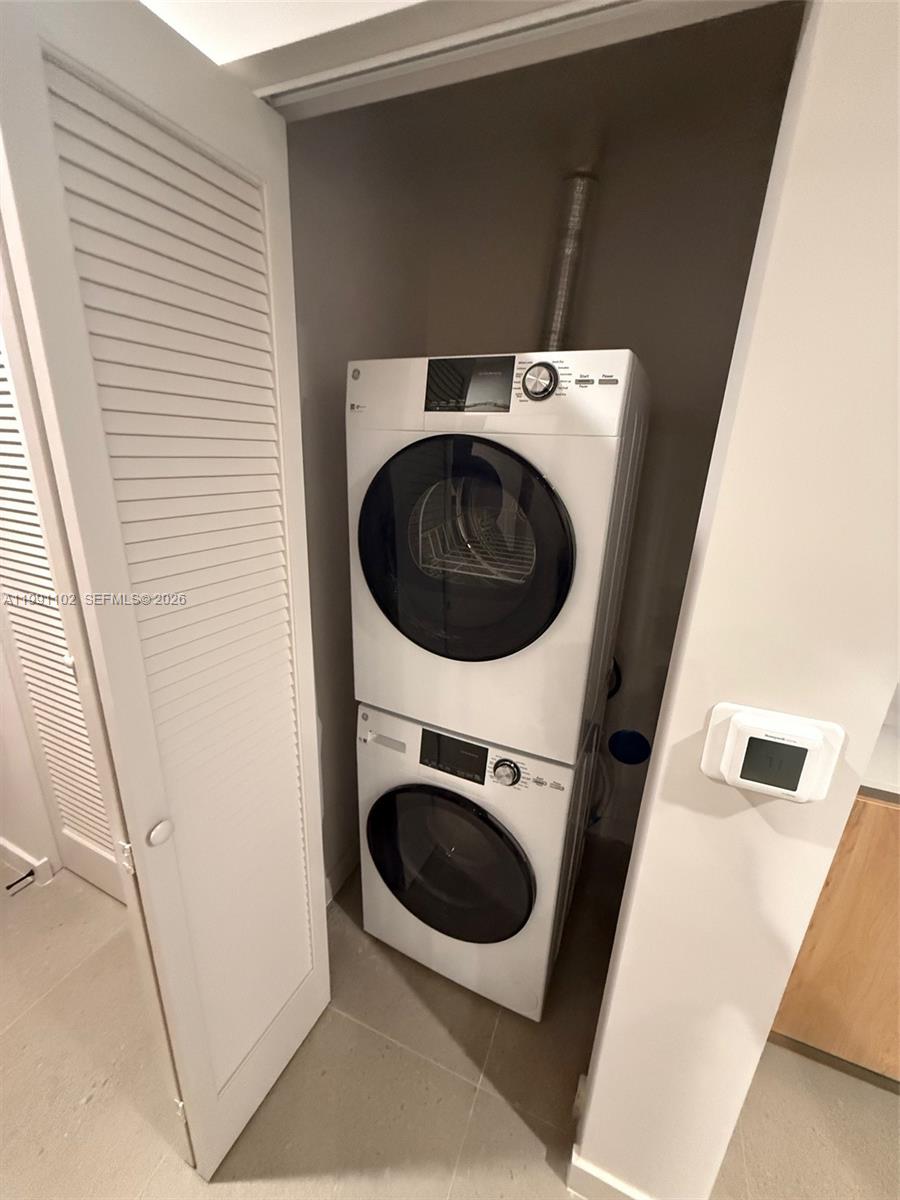 THE CROSBY MIAMI WORLD C - Residential