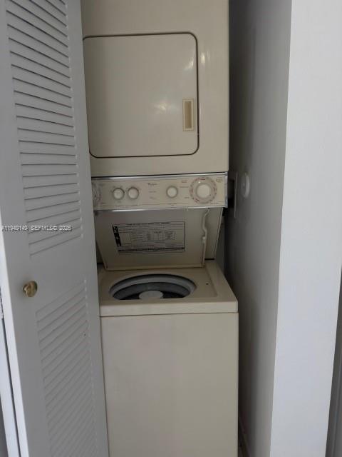 PALM GARDENS AT DORAL CON - Residential