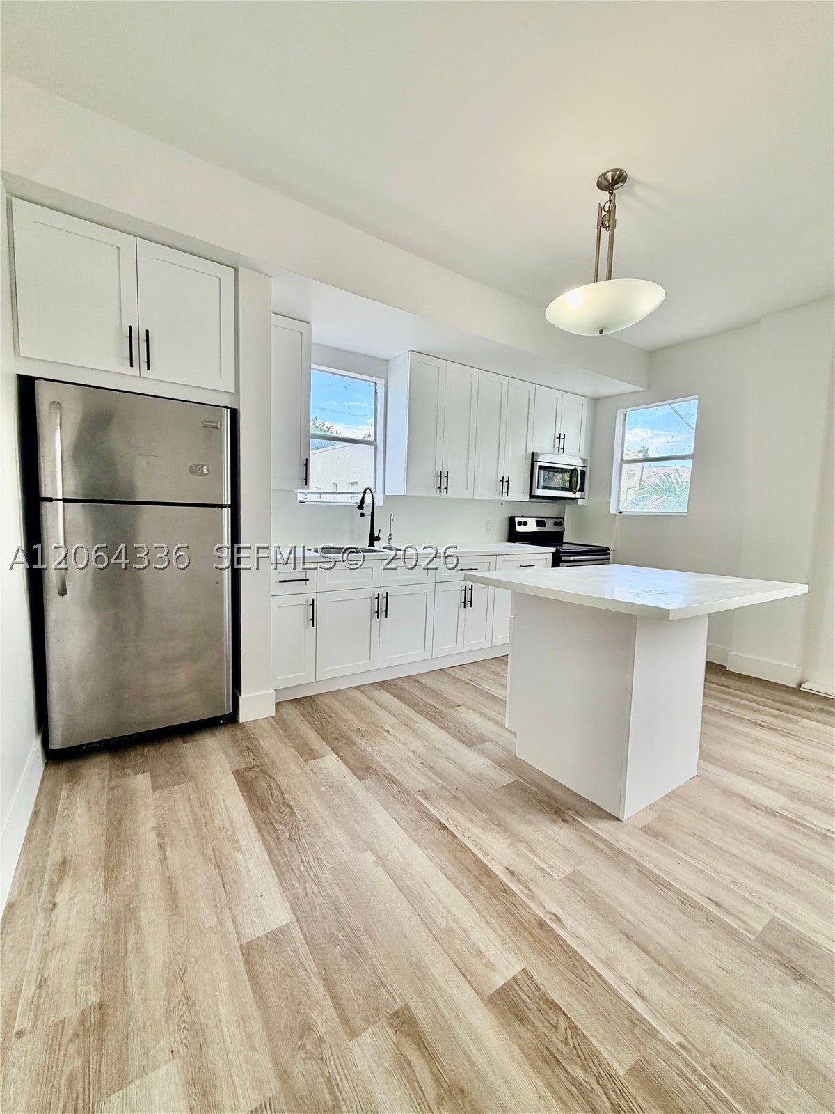 737 Jefferson Ave 204