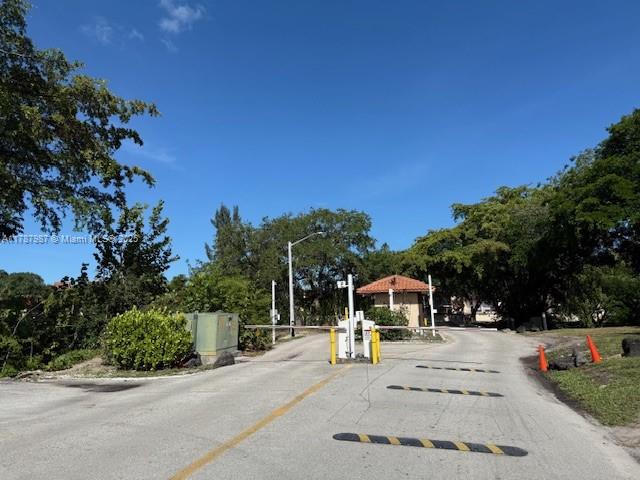 INVERRARY COUNTRY CLUB - Residential Lease