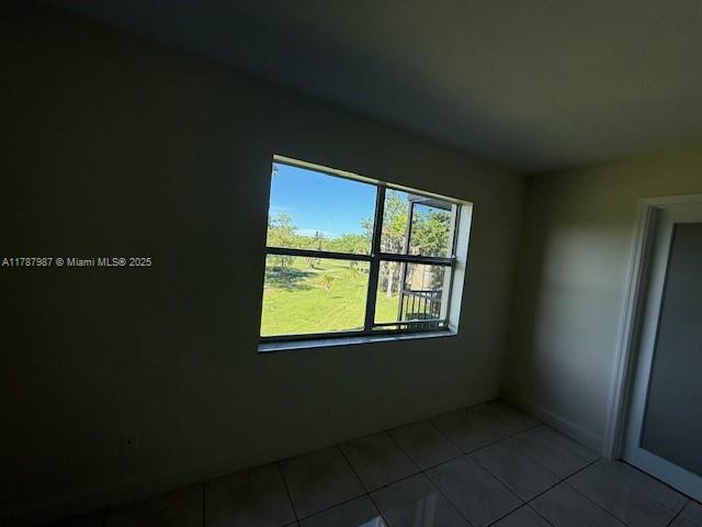 INVERRARY COUNTRY CLUB - Residential Lease