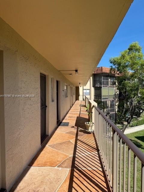 INVERRARY COUNTRY CLUB - Residential Lease