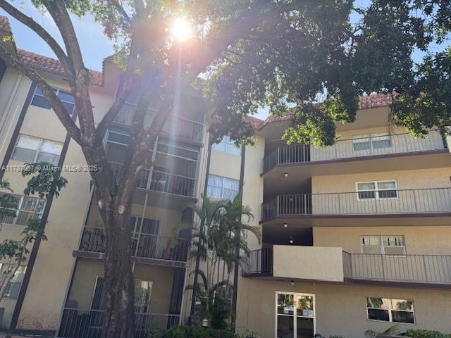 INVERRARY COUNTRY CLUB - Residential Lease