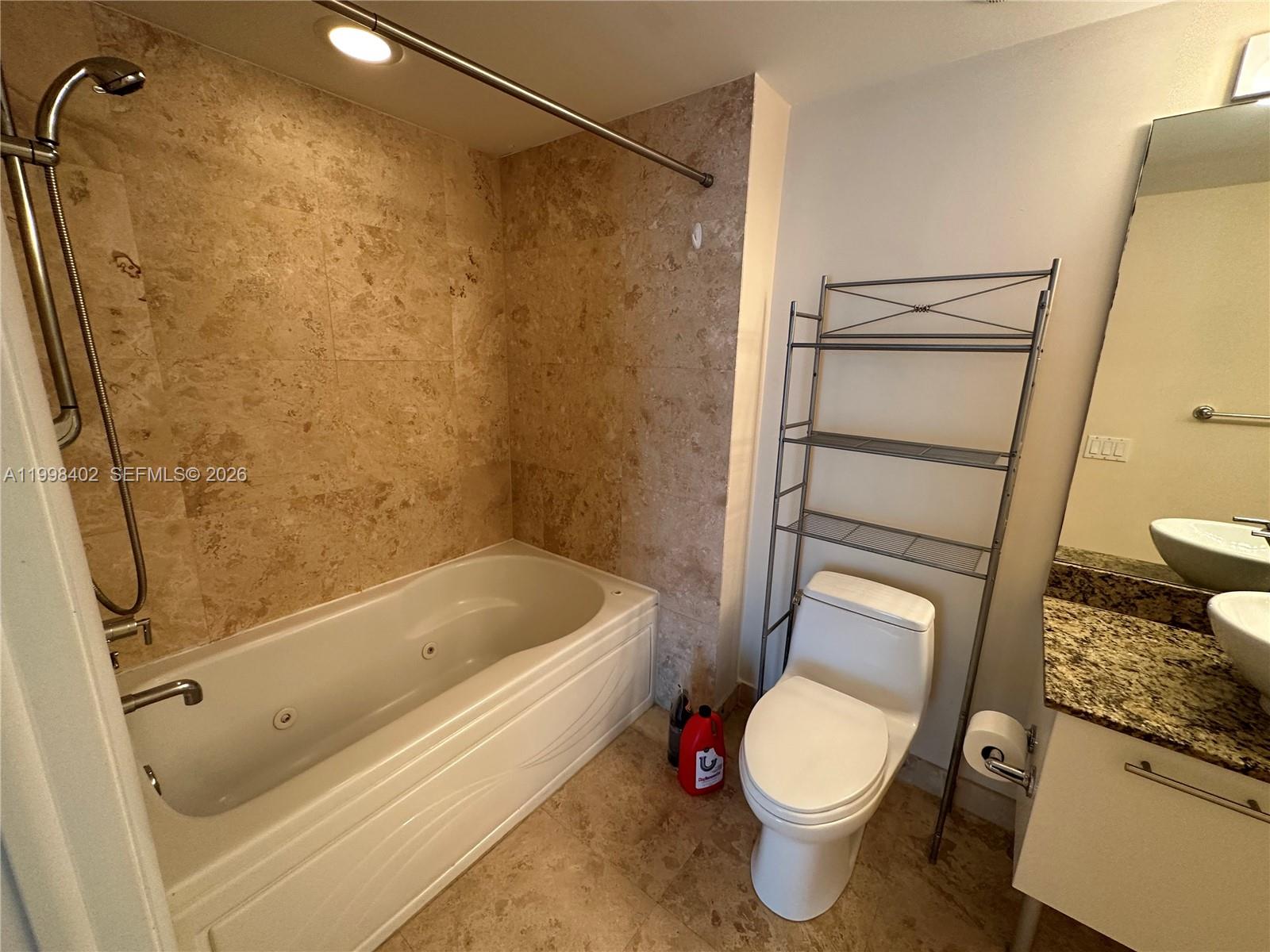 BRICKELL ON THE RIVER S T - Residential Lease