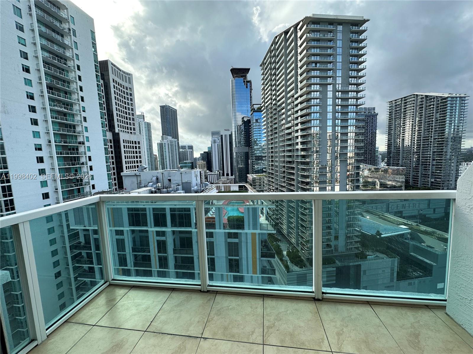 BRICKELL ON THE RIVER S T - Residential Lease