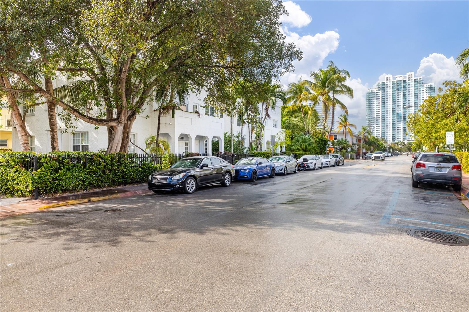 FRIENDLY CORNER CONDO - Residential