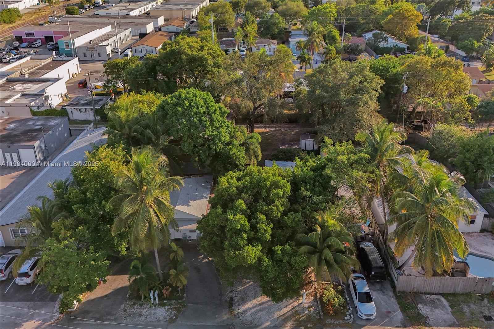 LAUDERDALE - Residential Income