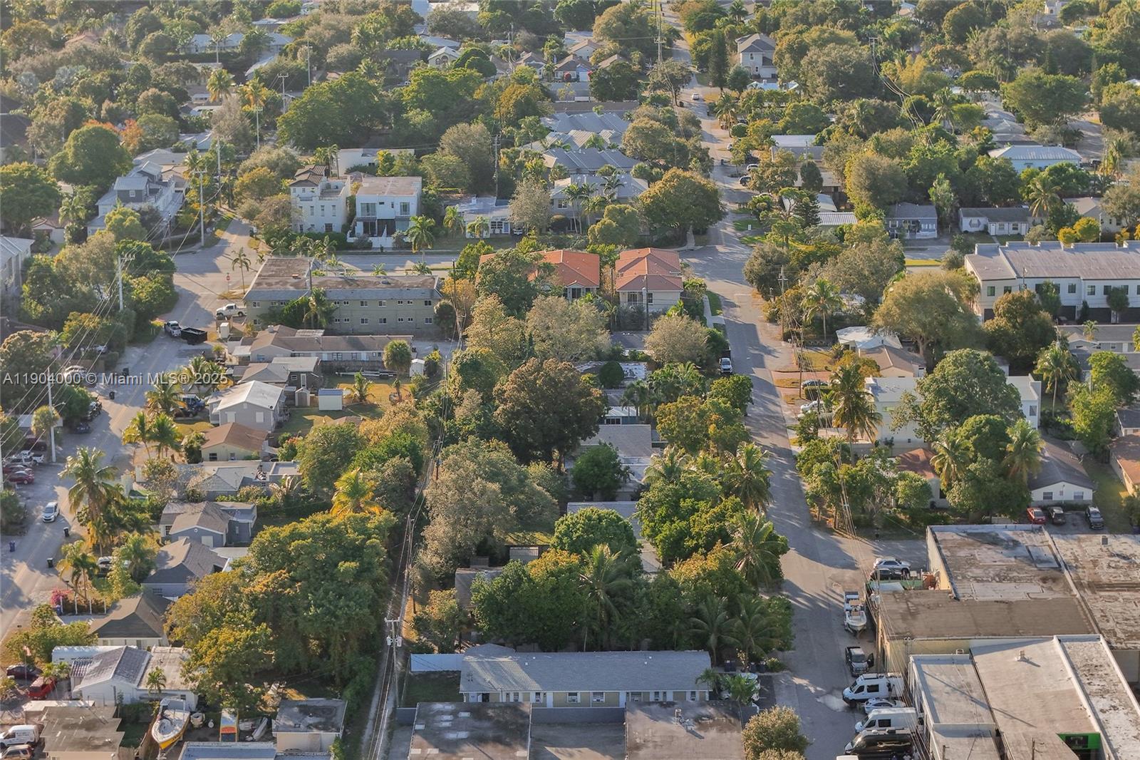 LAUDERDALE - Residential Income
