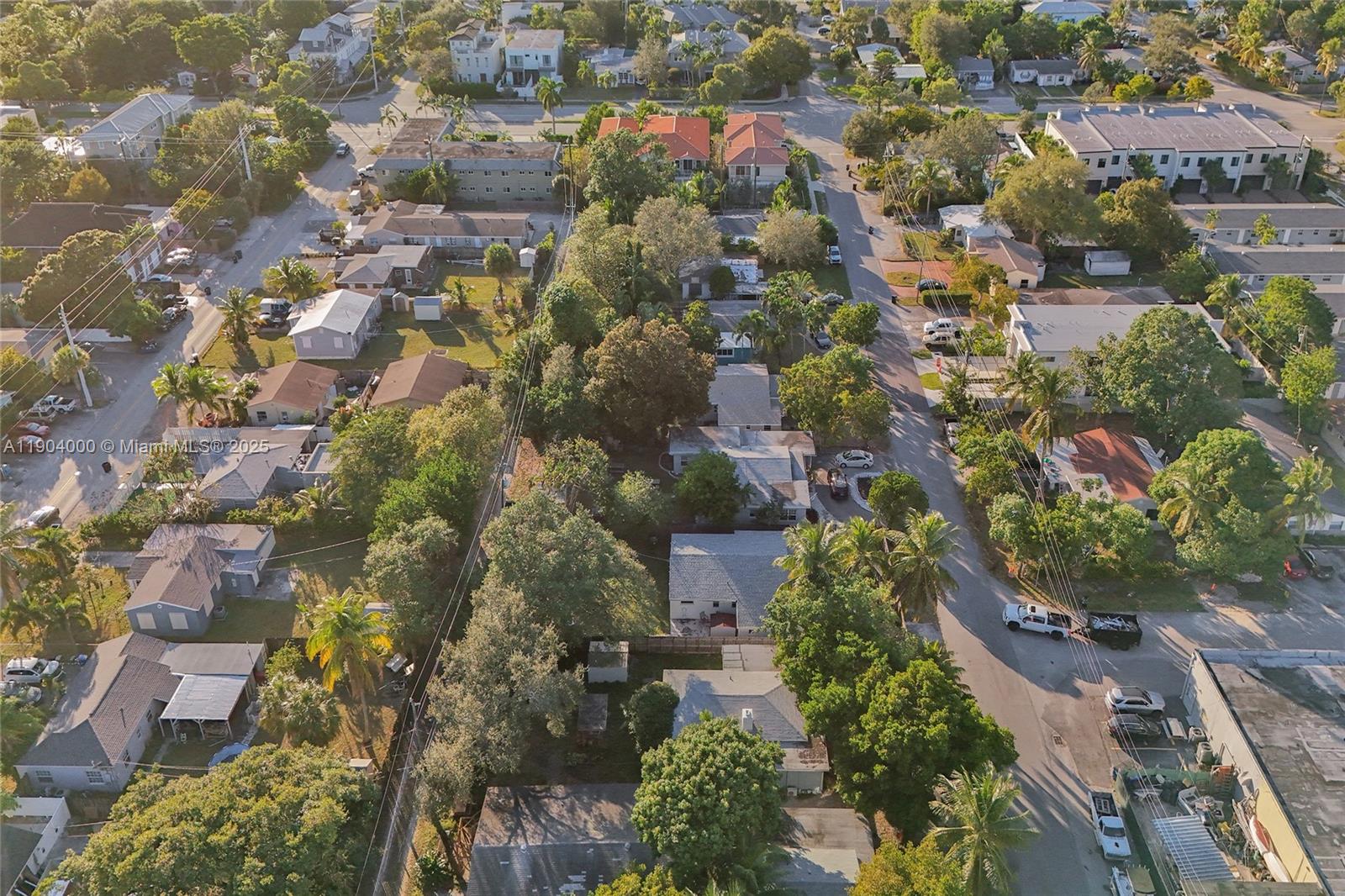LAUDERDALE - Residential Income