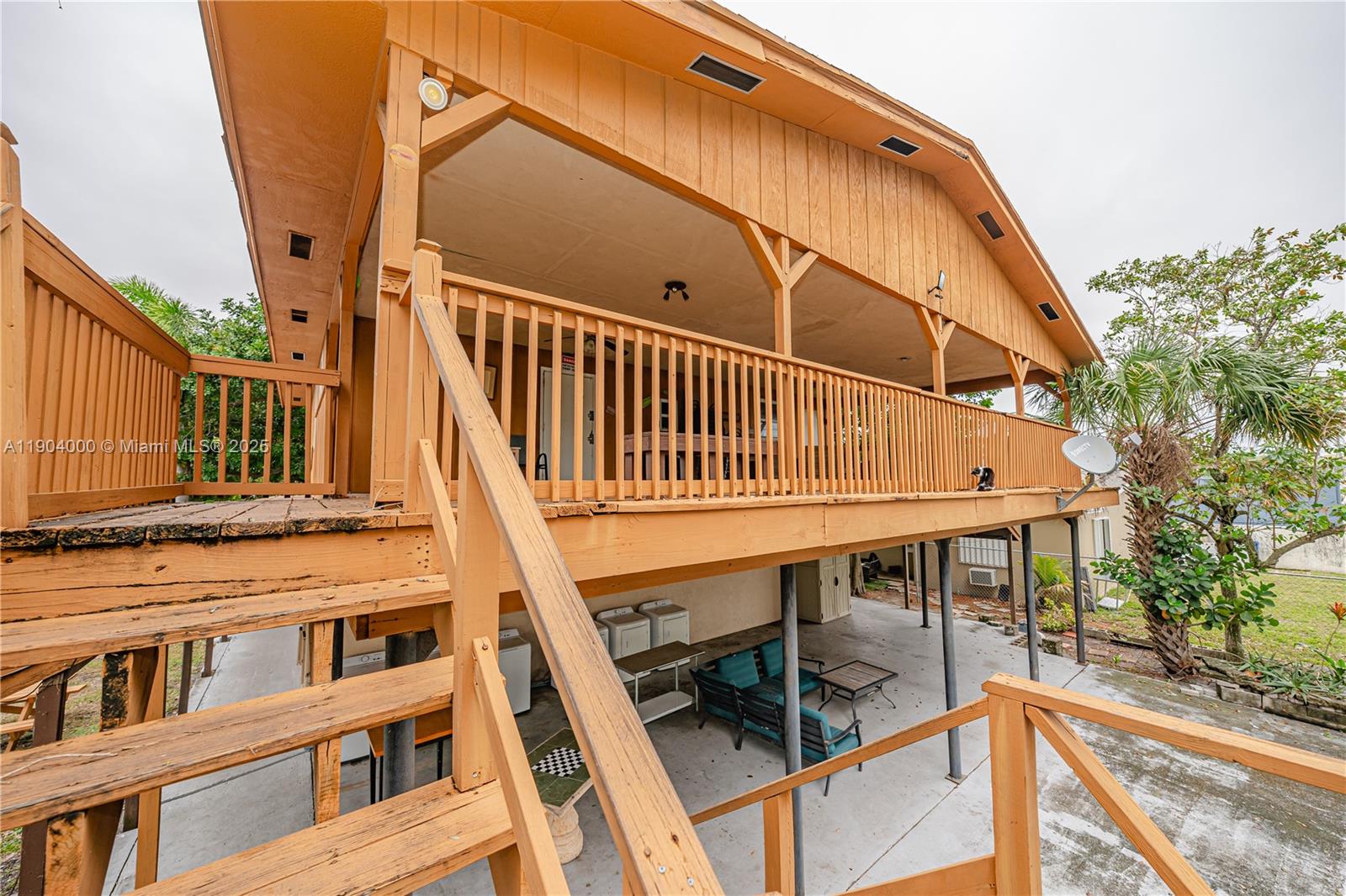 LAUDERDALE - Residential Income