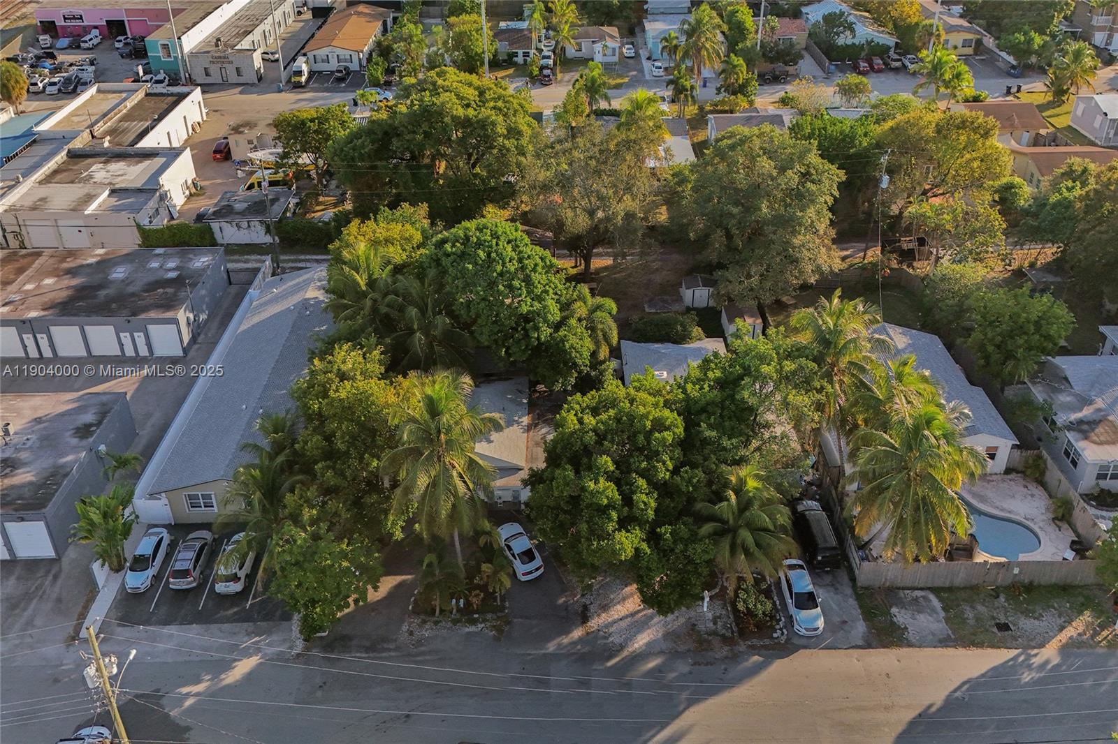 LAUDERDALE - Residential Income