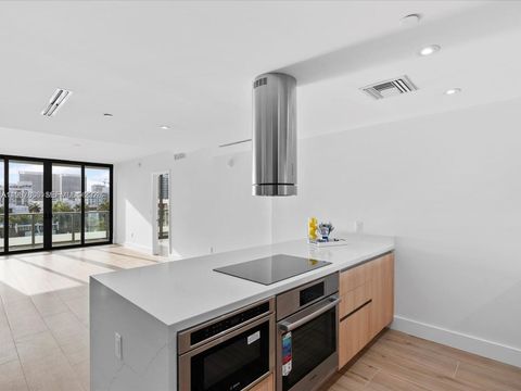 9901 W Bay Harbor Dr 605 Bay Harbor Islands FL 33154