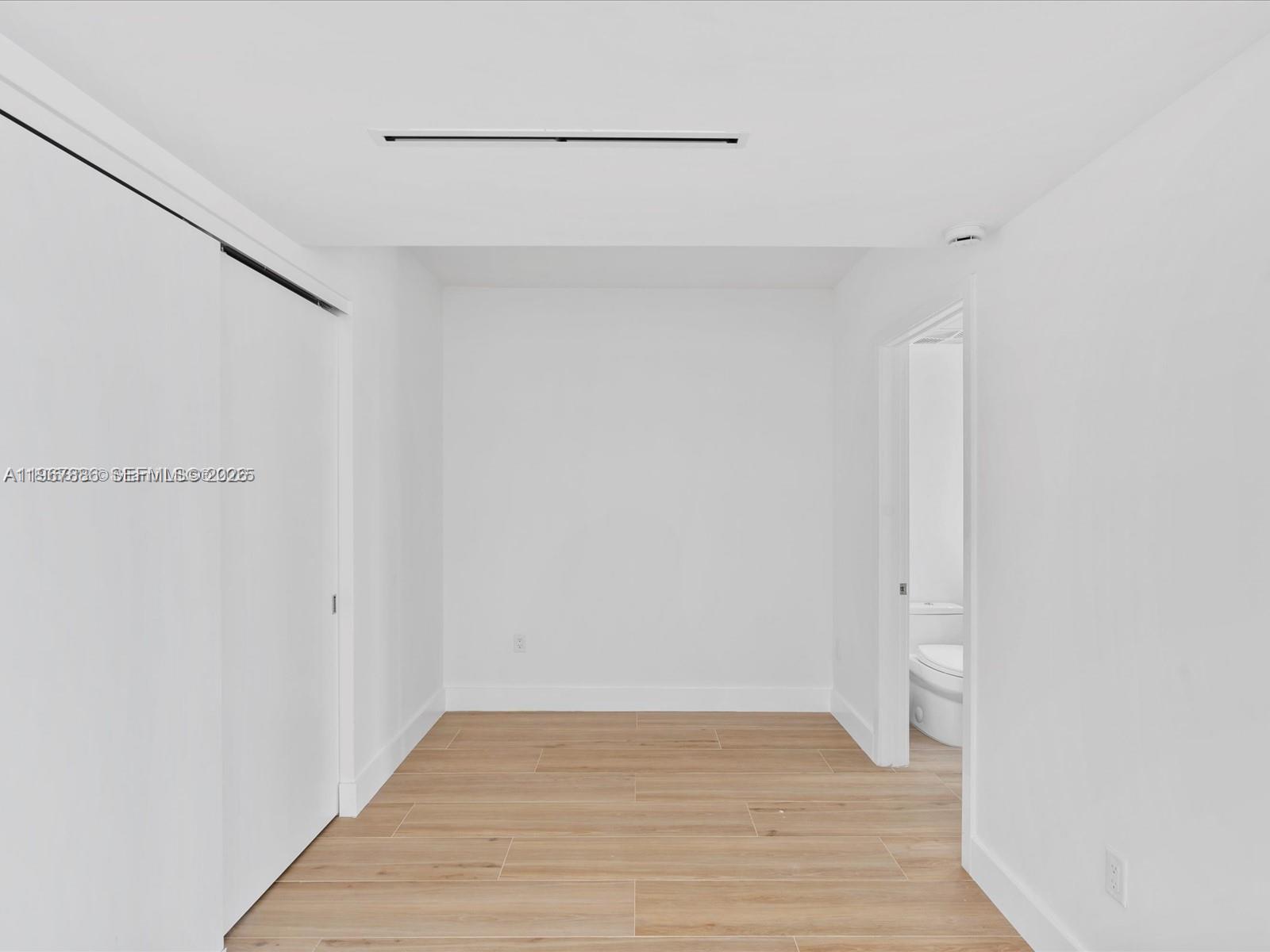 9901 W Bay Harbor Dr 605