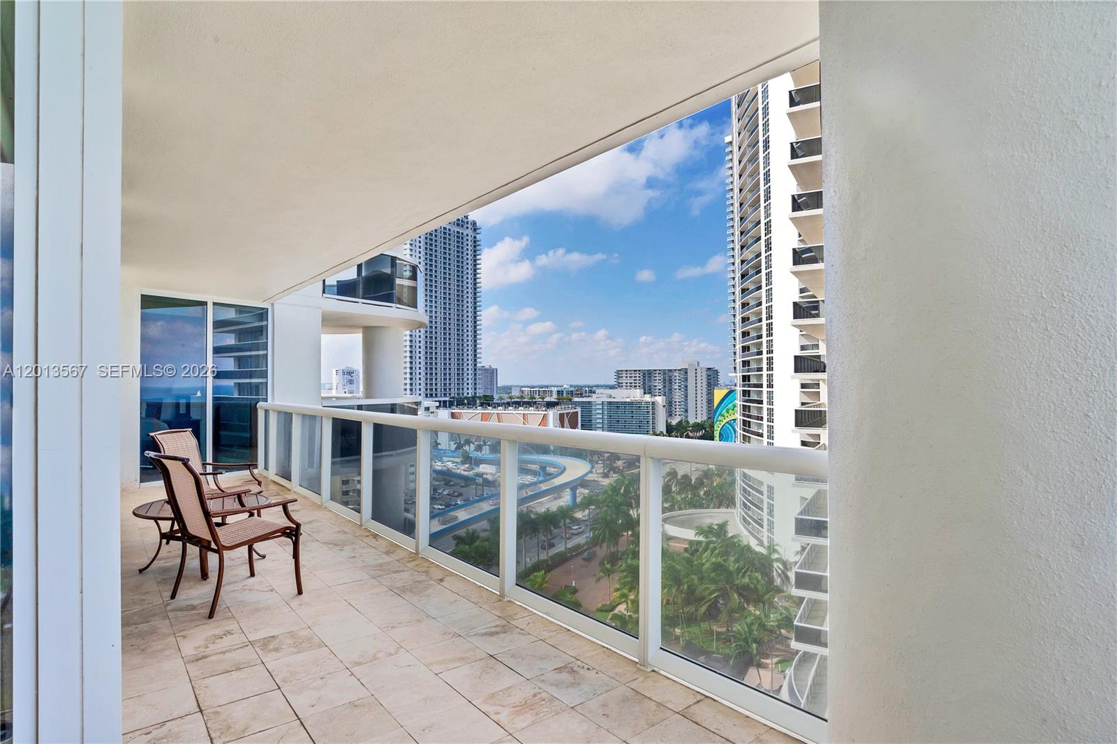BEACH CLUB CONDO - Residential Lease