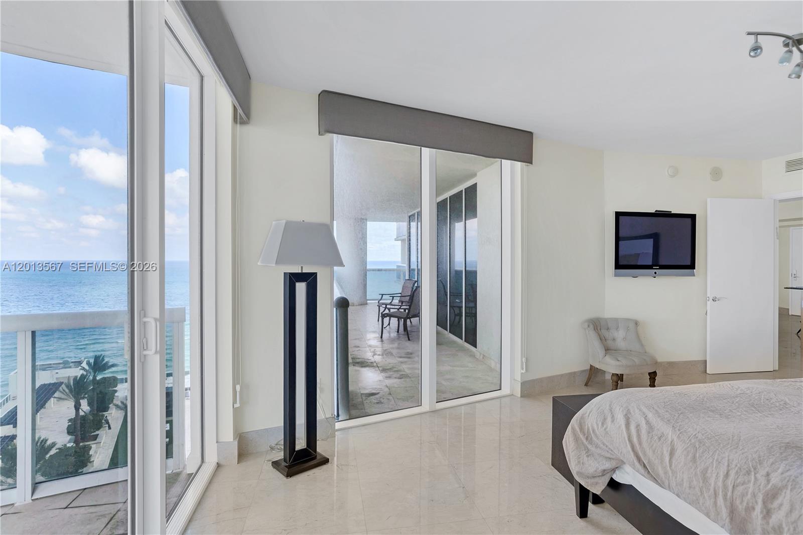 BEACH CLUB CONDO - Residential Lease