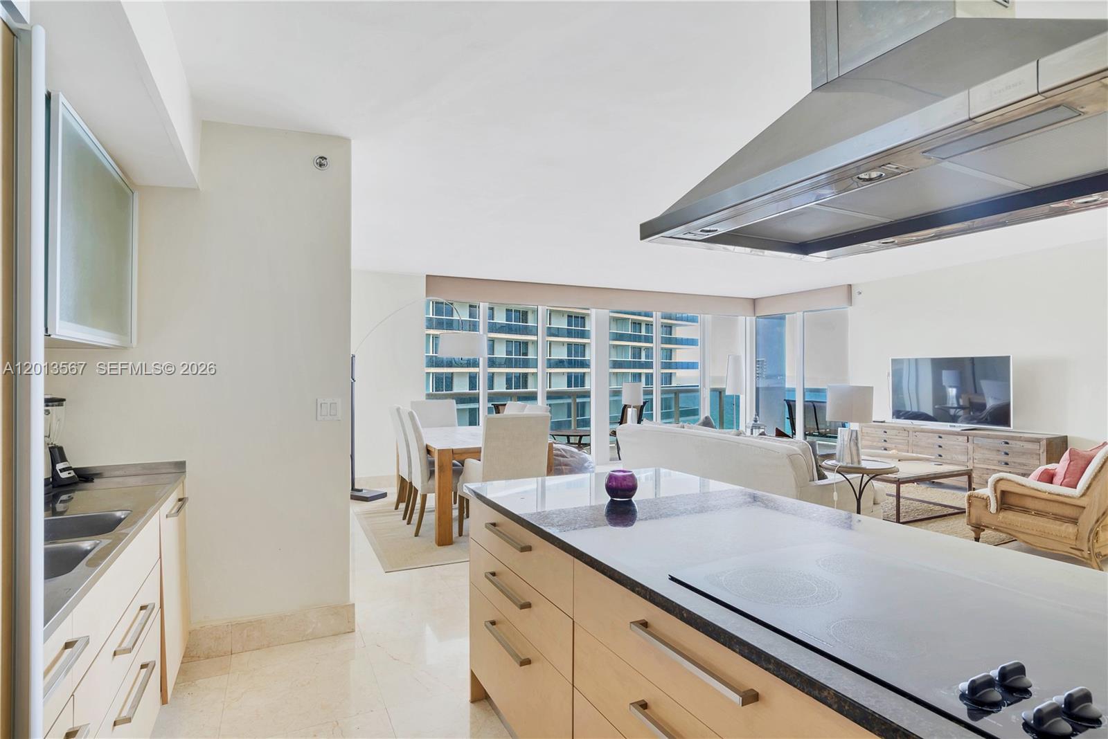 BEACH CLUB CONDO - Residential Lease