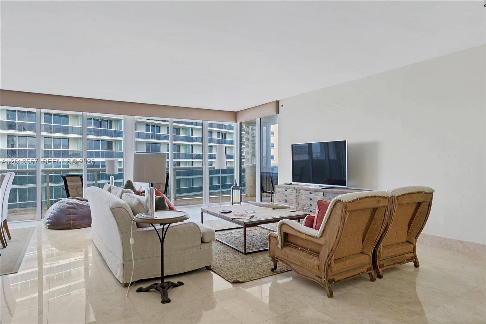 BEACH CLUB CONDO - Residential Lease