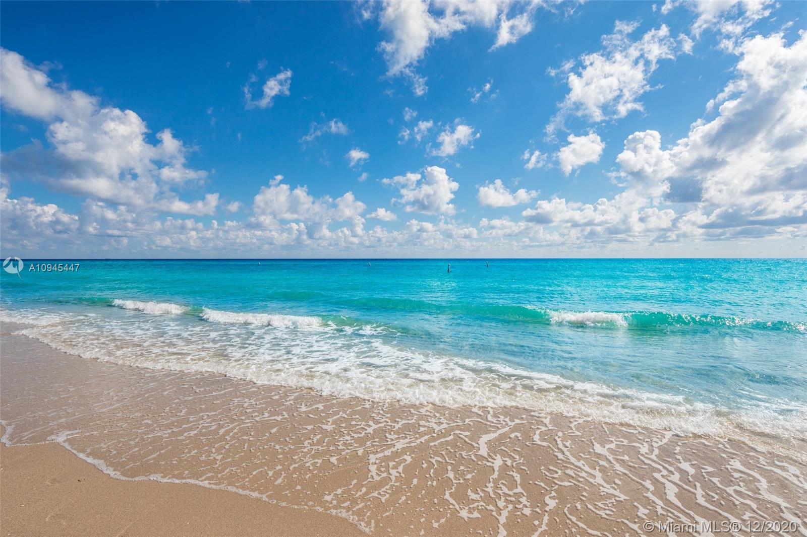 GOLDEN BEACH - Residential