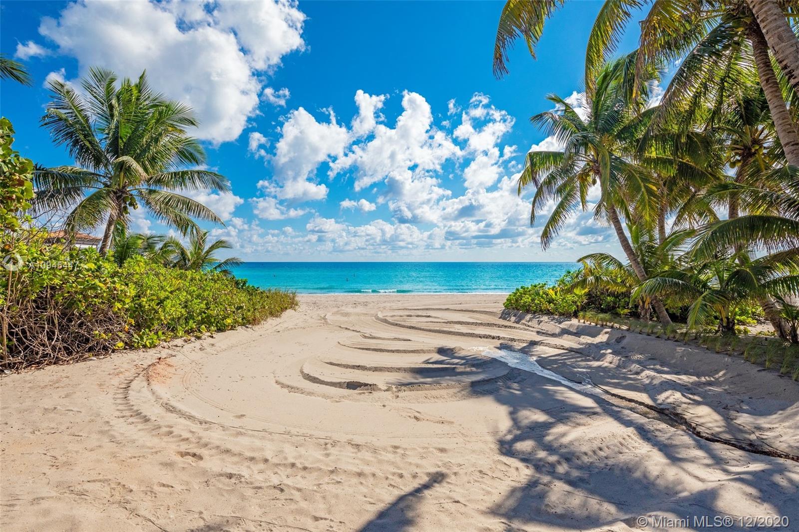 GOLDEN BEACH - Residential