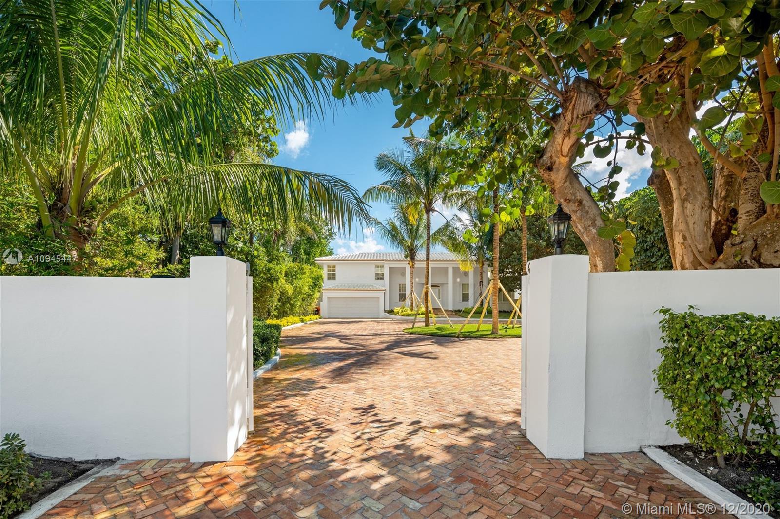 GOLDEN BEACH - Residential