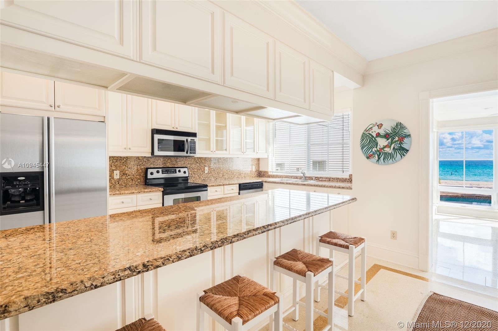 GOLDEN BEACH - Residential