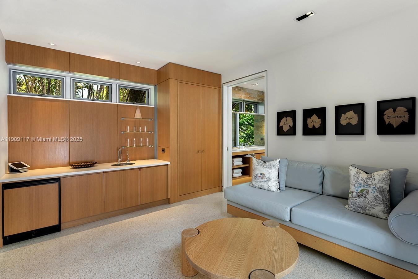 BANYAN RIDGE CONDO - Residential