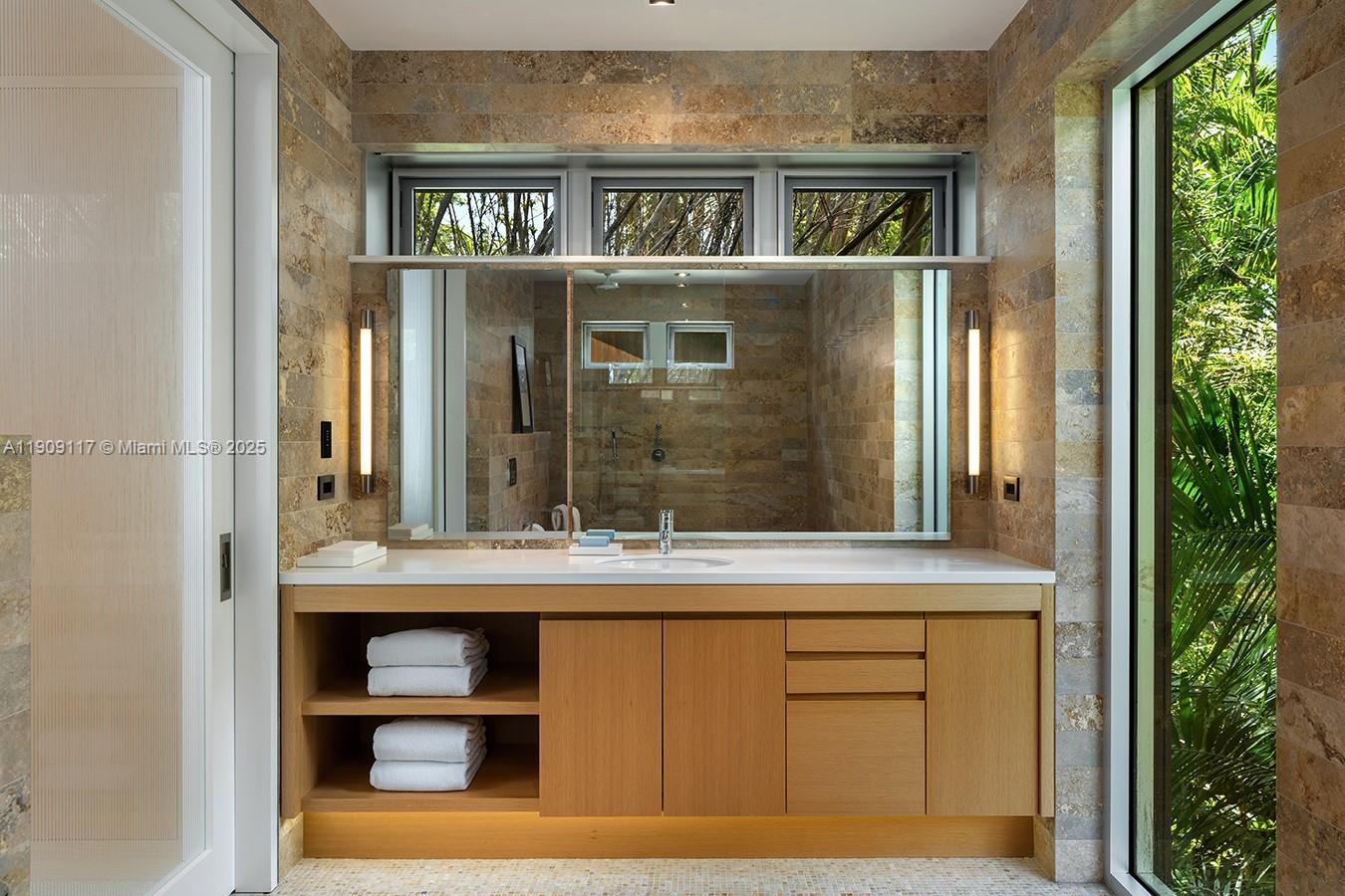 BANYAN RIDGE CONDO - Residential