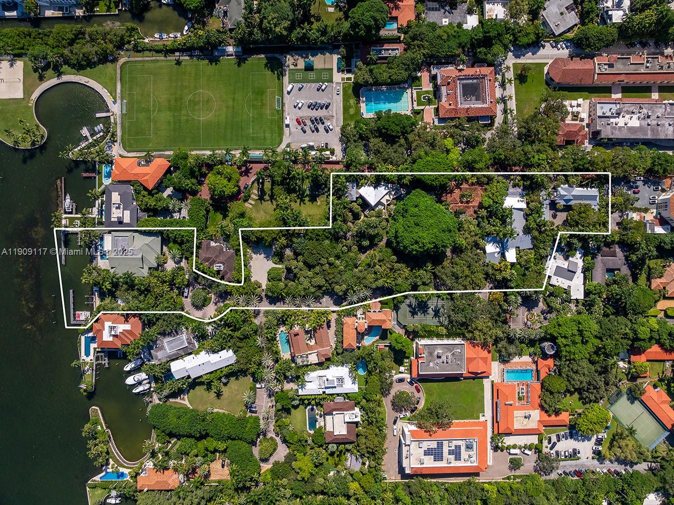 BANYAN RIDGE CONDO - Residential