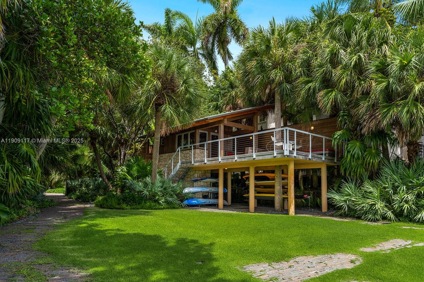 BANYAN RIDGE CONDO - Residential