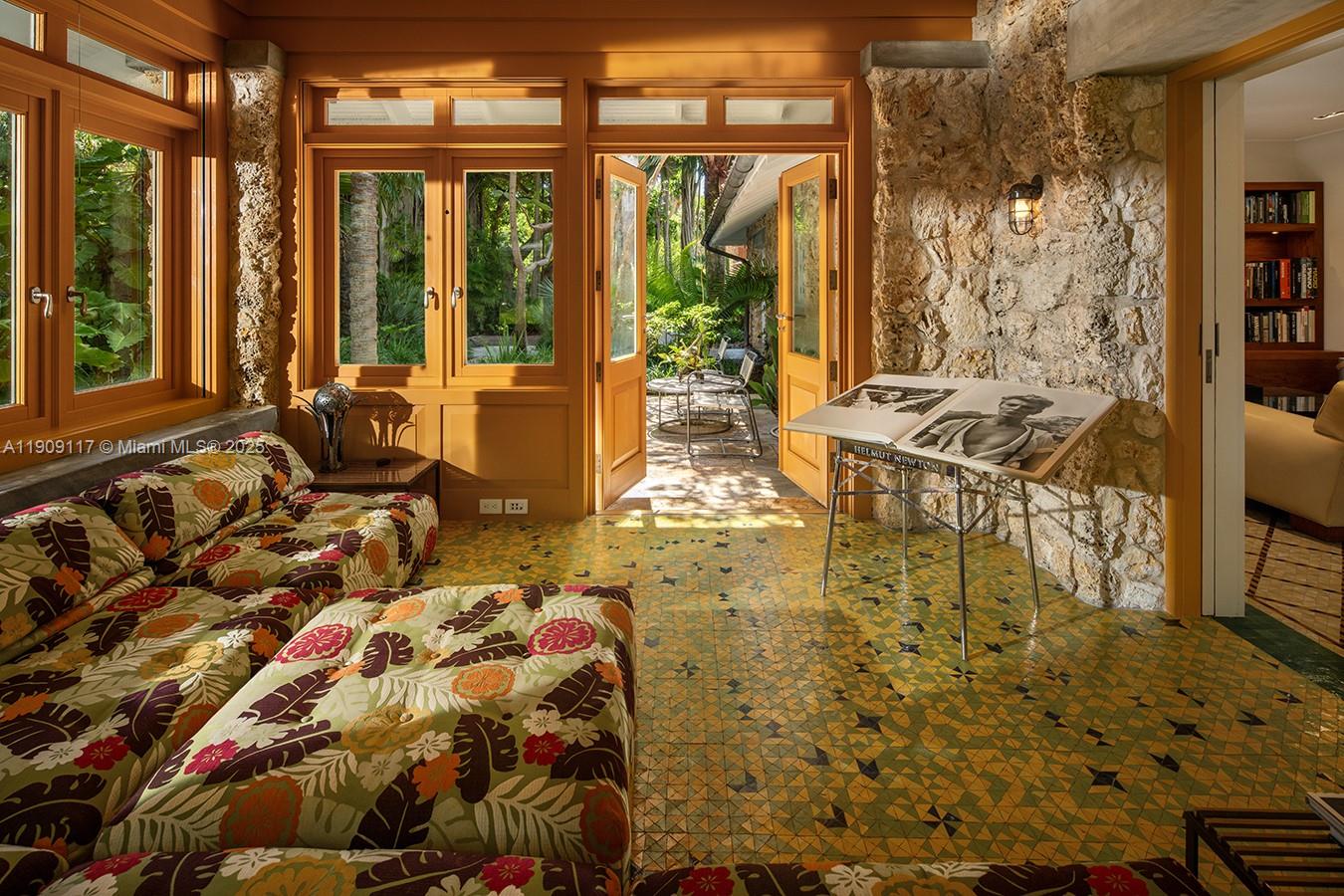 BANYAN RIDGE CONDO - Residential