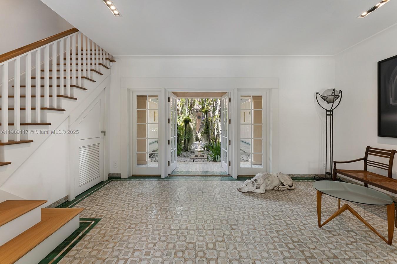 BANYAN RIDGE CONDO - Residential