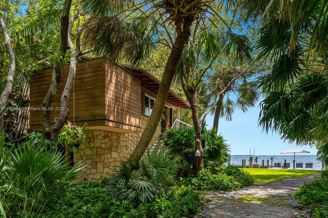 BANYAN RIDGE CONDO - Residential