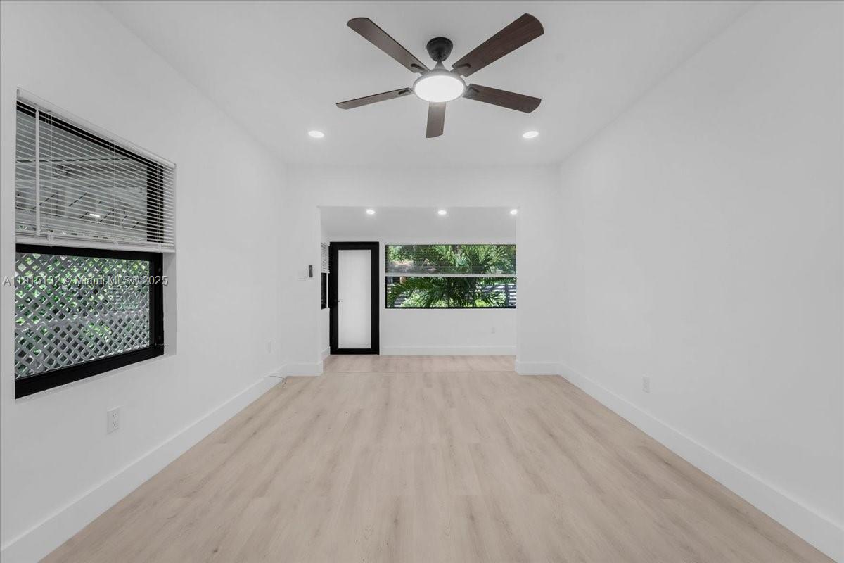 HILLS TRAIL GROVE - Residential