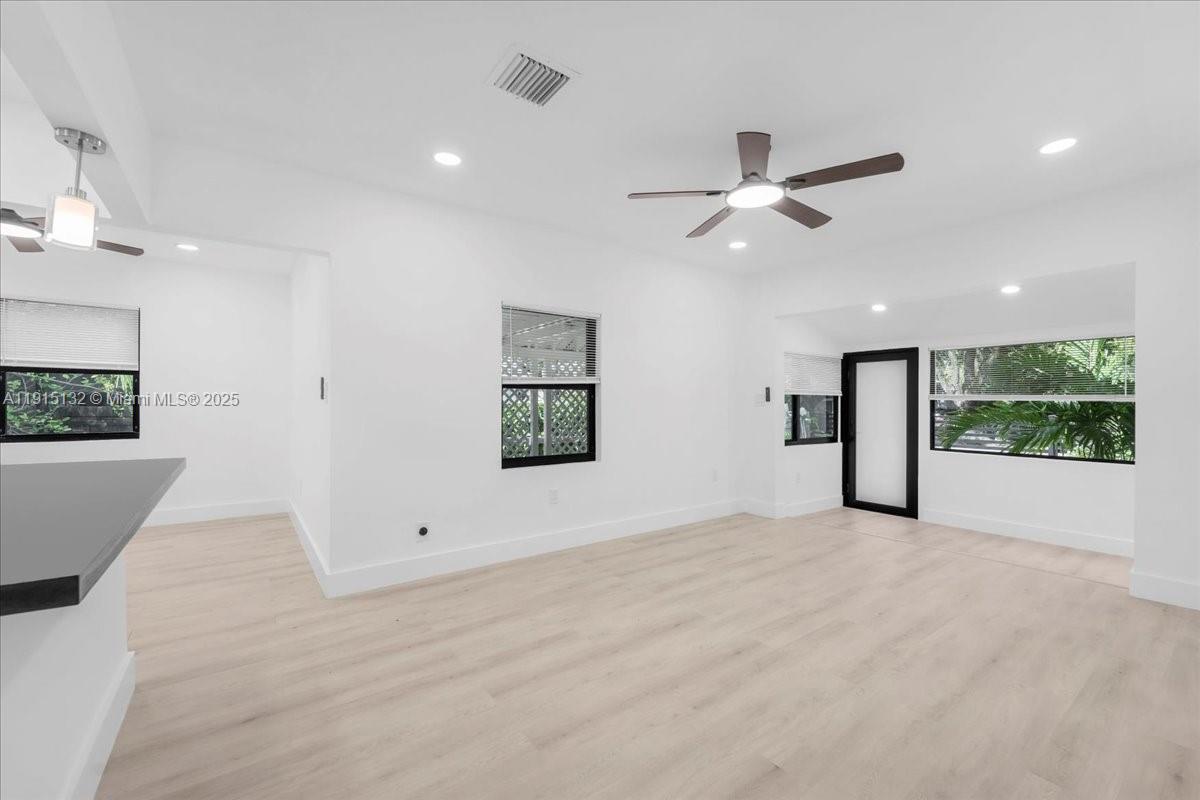 HILLS TRAIL GROVE - Residential