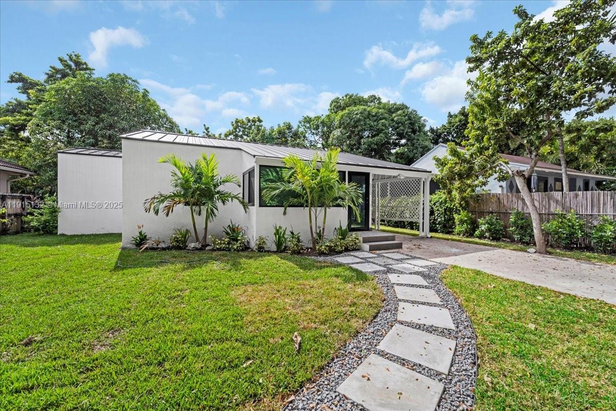 HILLS TRAIL GROVE - Residential