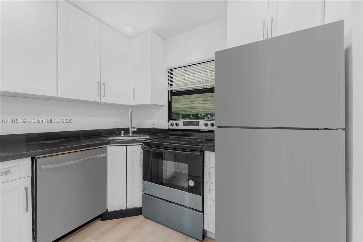 HILLS TRAIL GROVE - Residential