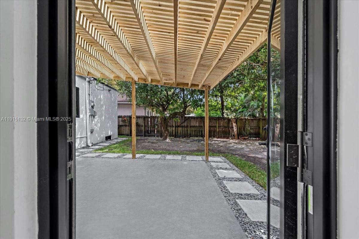 HILLS TRAIL GROVE - Residential