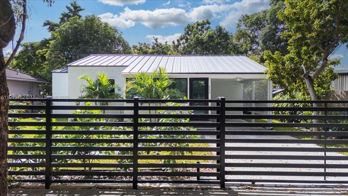 HILLS TRAIL GROVE - Residential