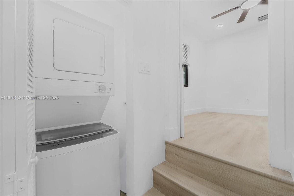 HILLS TRAIL GROVE - Residential