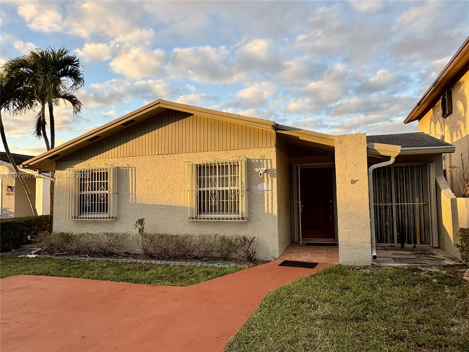 LES CHALETS - Residential