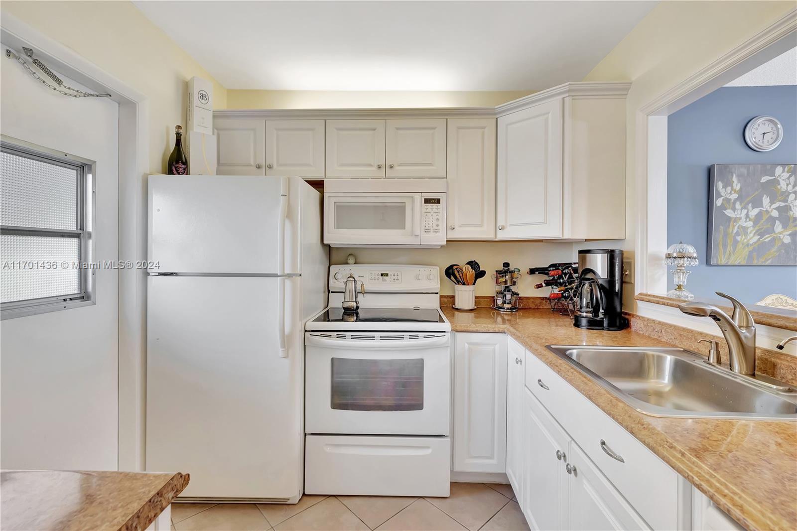 4800 NW 35th St 502