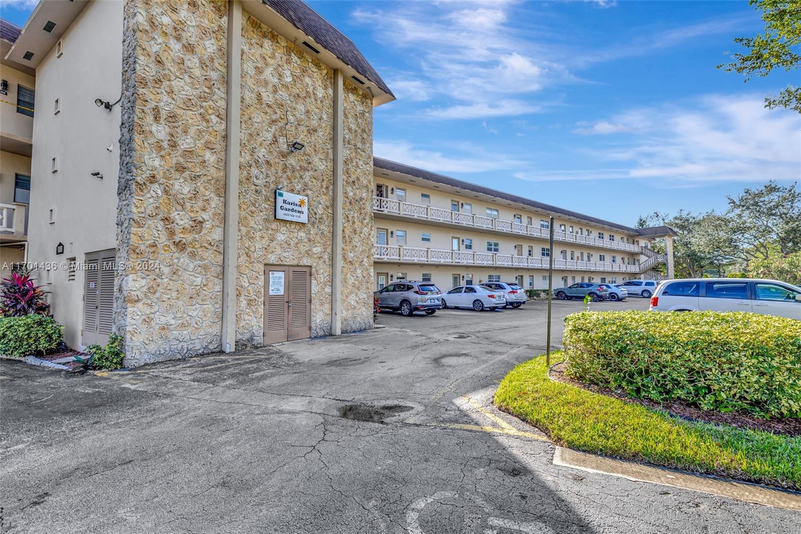 KARISA GARDENS CONDO - Residential