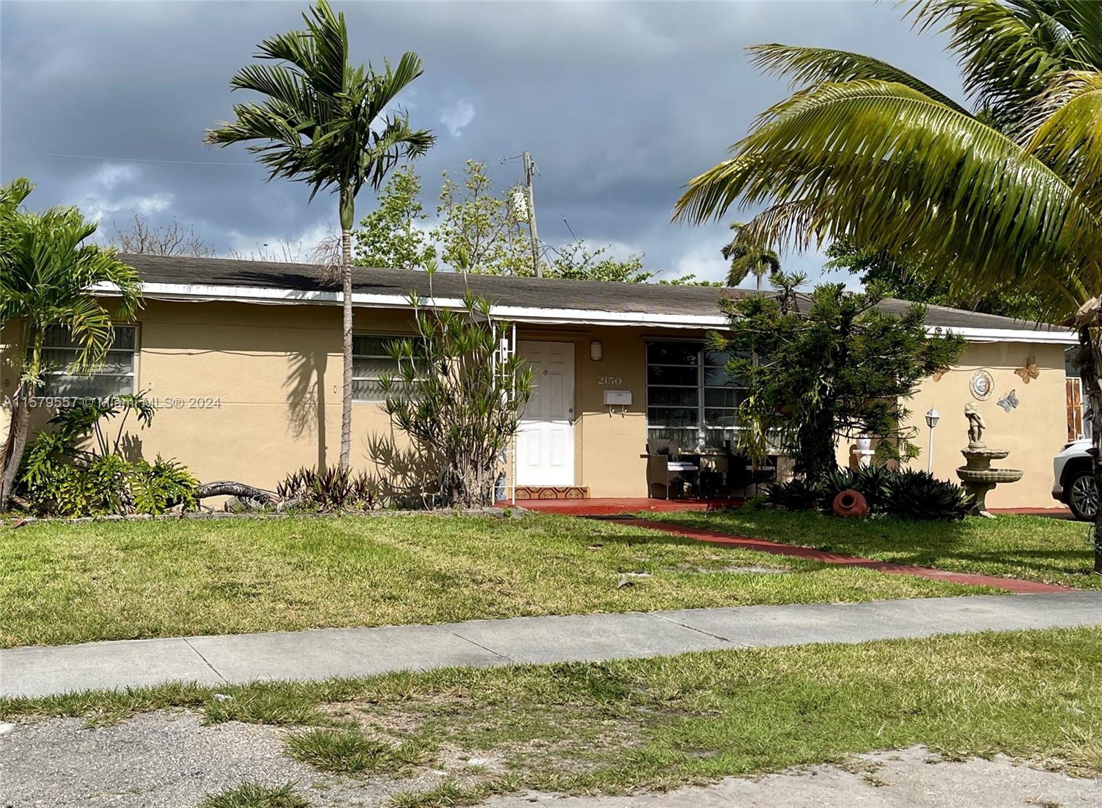 Property for Sale at 2150 Sw 89th Ave, Miami, Broward County, Florida - Bedrooms: 5 
Bathrooms: 3  - $815,000