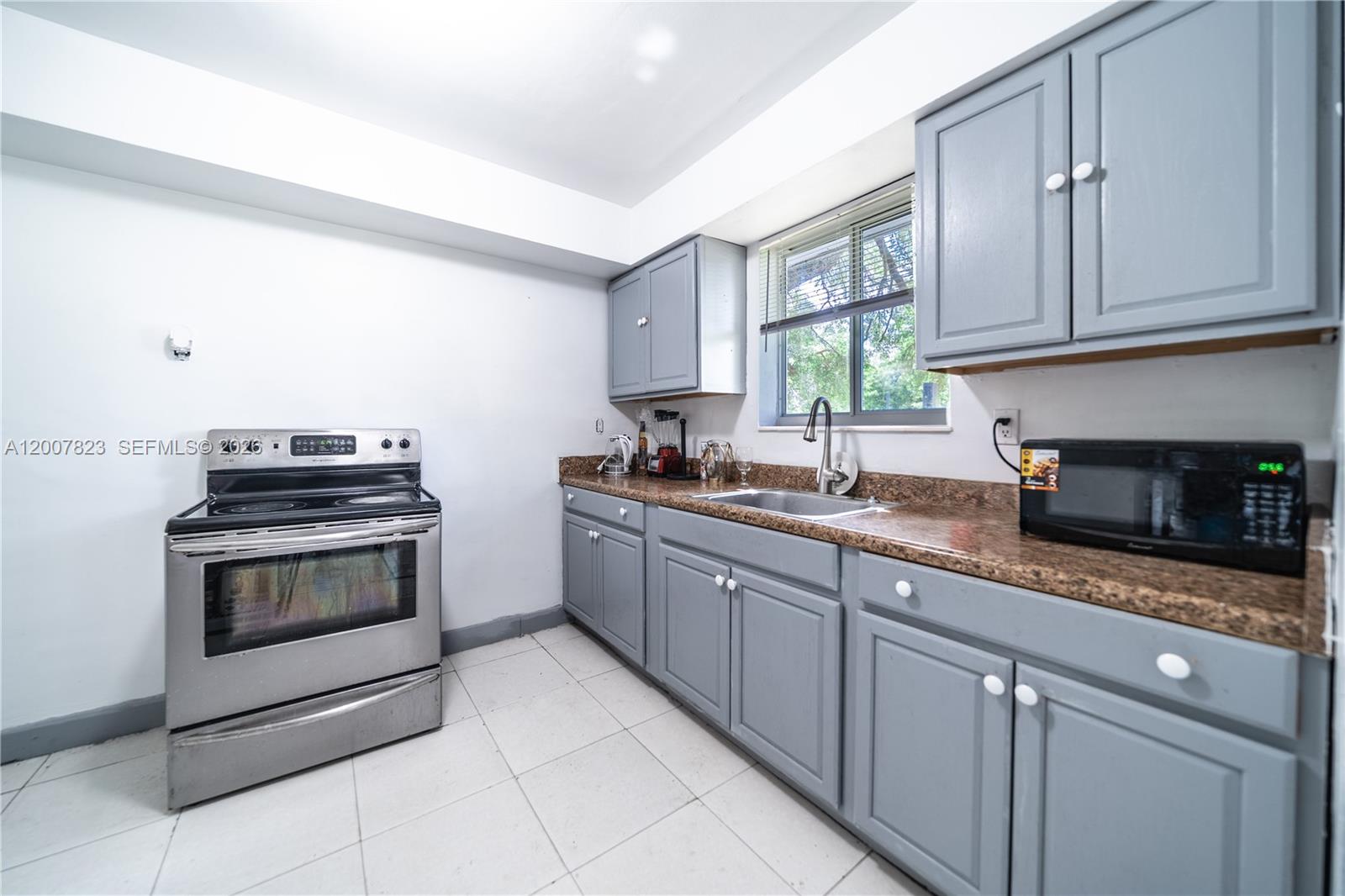 ELIZABETH PARK - Residential Income