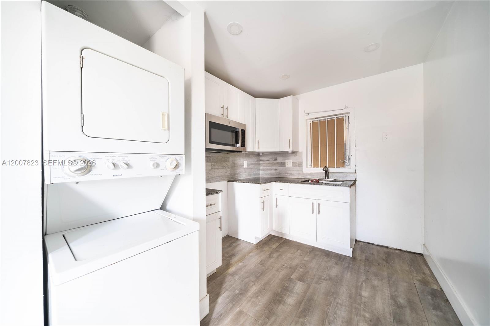 ELIZABETH PARK - Residential Income