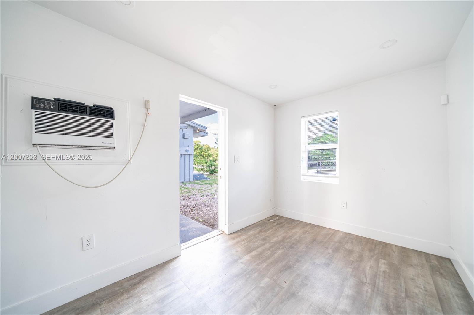 ELIZABETH PARK - Residential Income