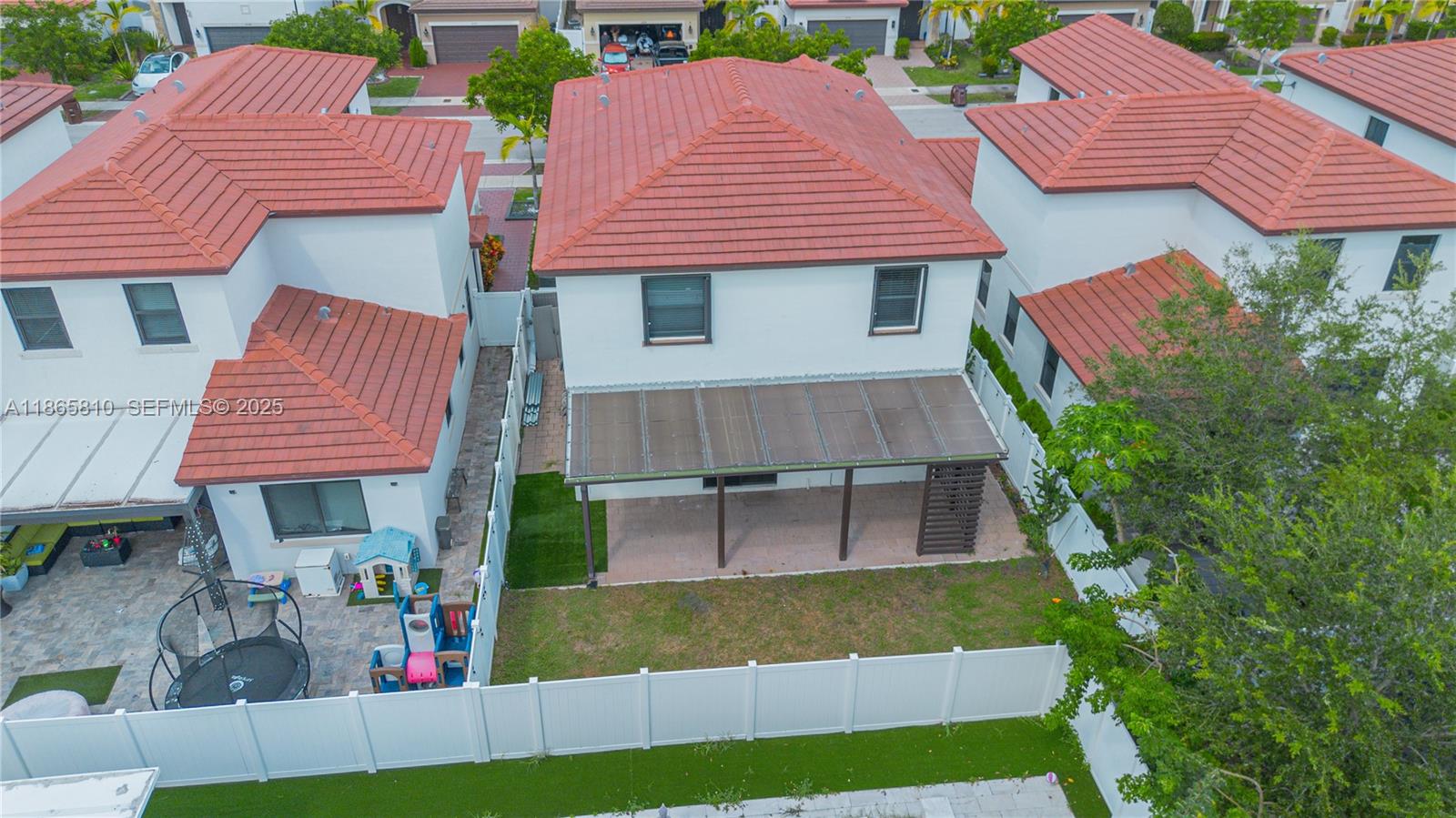 AQUABELLA SECTION TWO - Residential